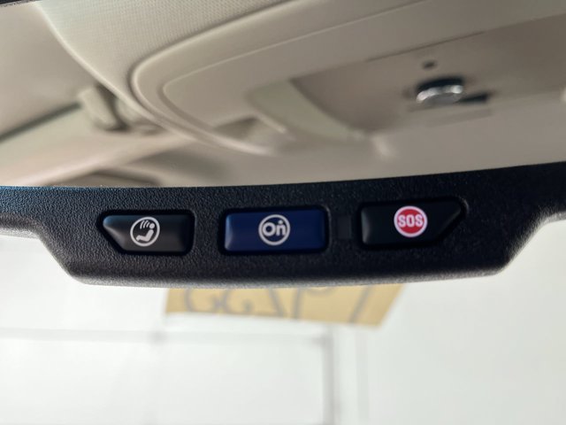 Used 2015 Summit White Chevrolet LTZ image 27