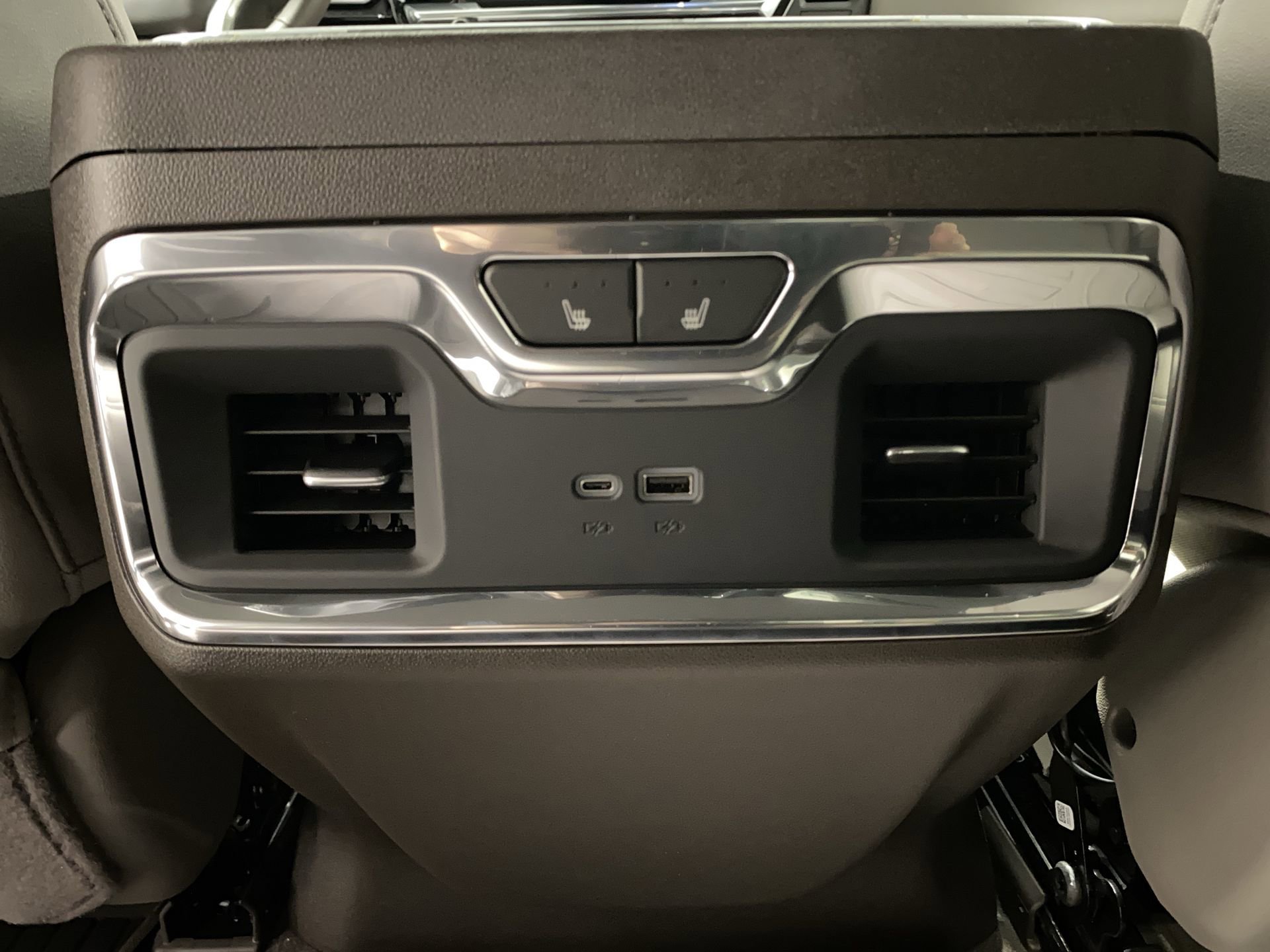 2026 Chevrolet Silverado 1500 LTZ - Photo 20