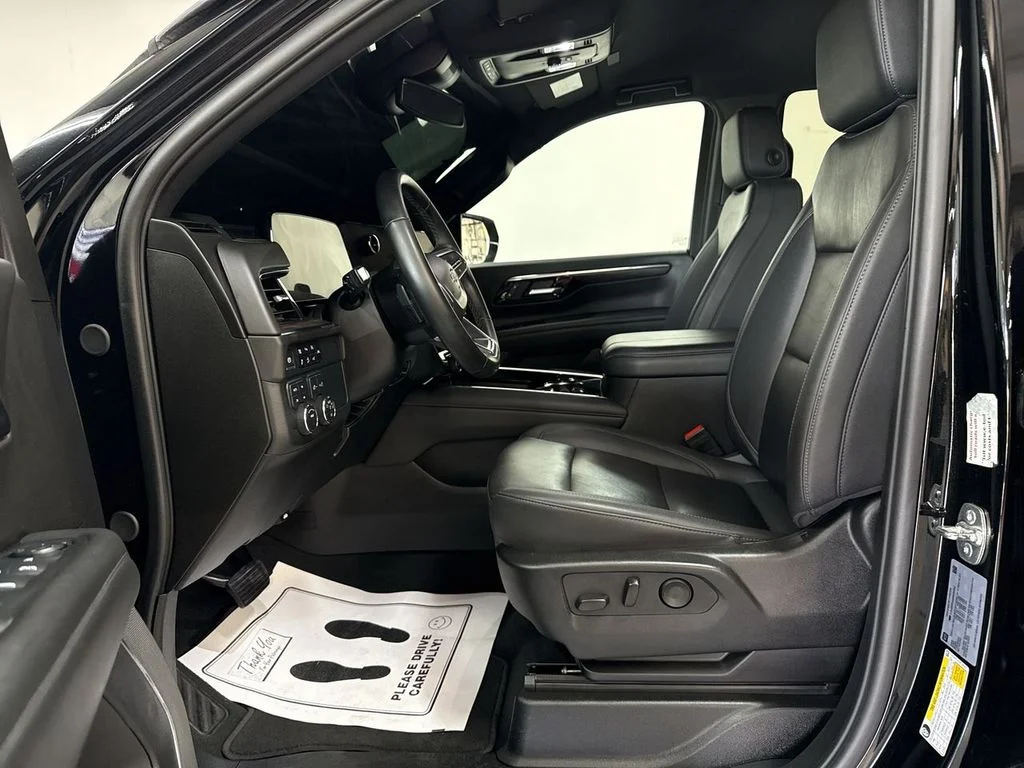 Used 2025 Black Chevrolet Z71 image 13