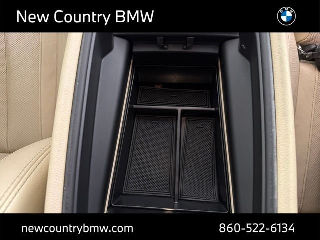 Used 2021 Arctic Grey Metallic BMW xDrive40i image 25