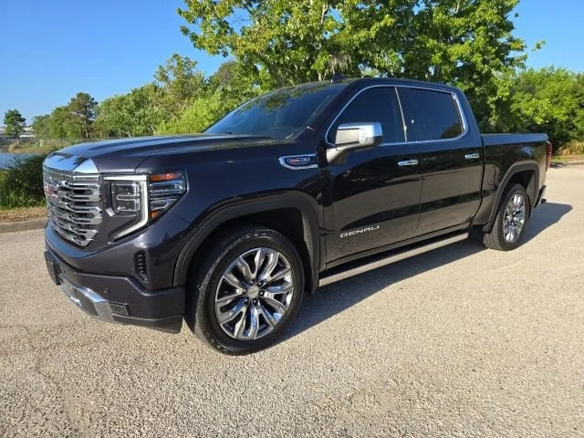 2024 GMC Sierra 4WD Crew Cab Short Box Denali's photo