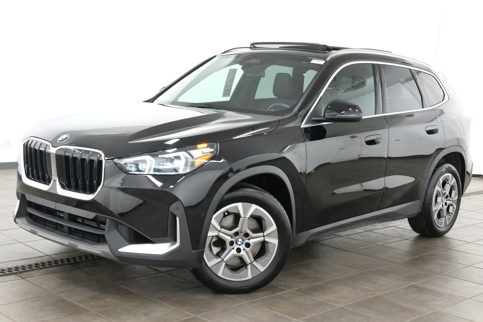 2023 BMW X1 xDrive28i's photo