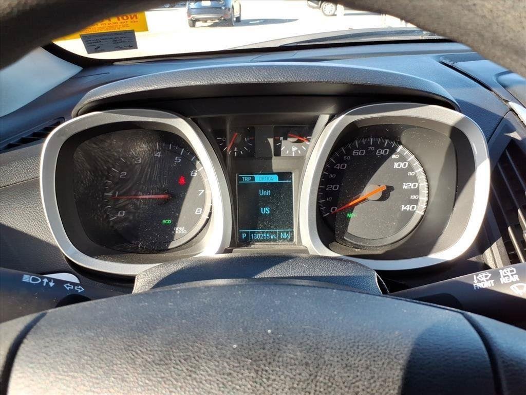 Used 2017 Summit White Chevrolet LS image 13