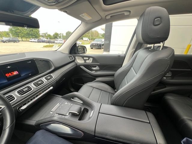 Used 2024 Black Mercedes-Benz GLE 450e image 19