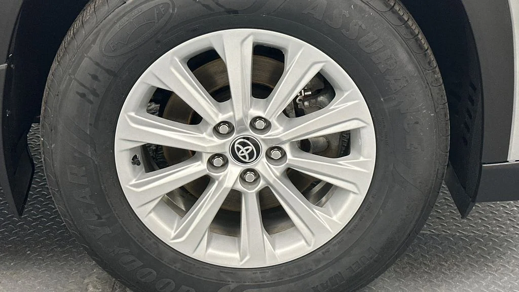 2024 Toyota Grand Highlander XLE - Photo 20