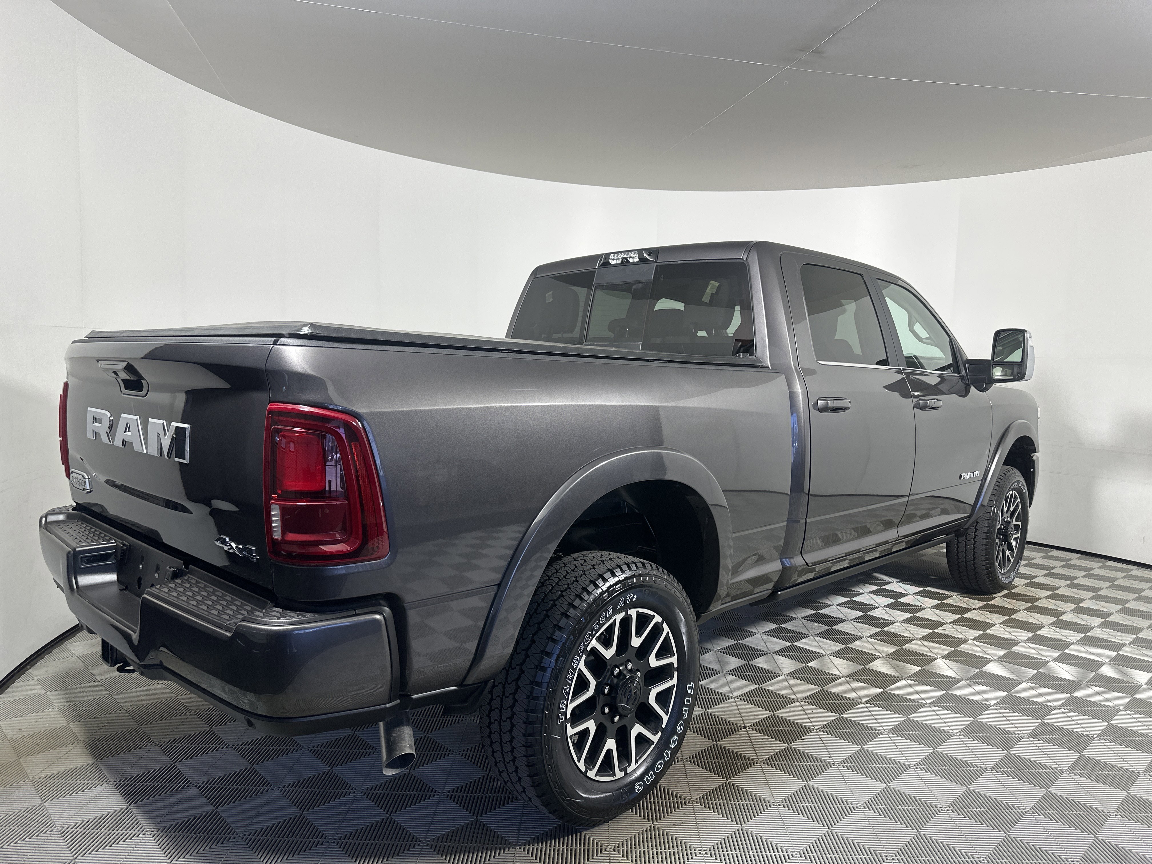 New 2026 Granite Crystal Metallic Clearcoat Ram Longhorn image 7