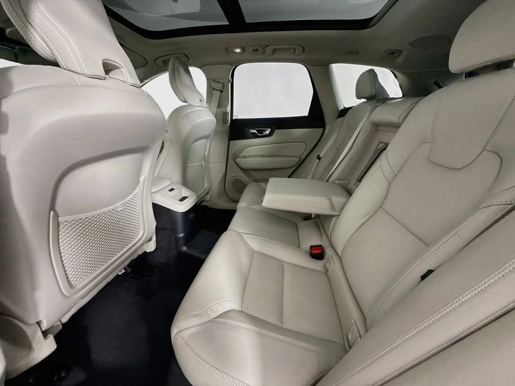 Used 2025 Gray Volvo T8 Ultra image 25