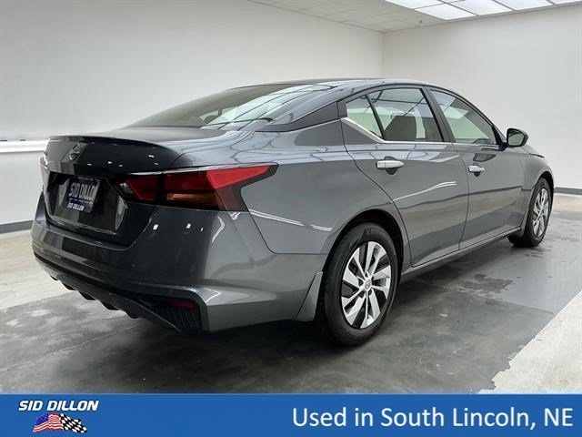 Used 2024 Gun Metallic Nissan 2.5 S image 4