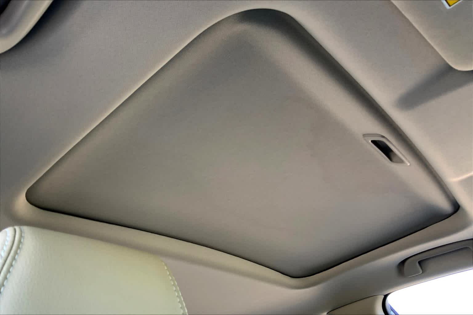 Used 2019 Platinum White Pearl Honda EX-L image 14