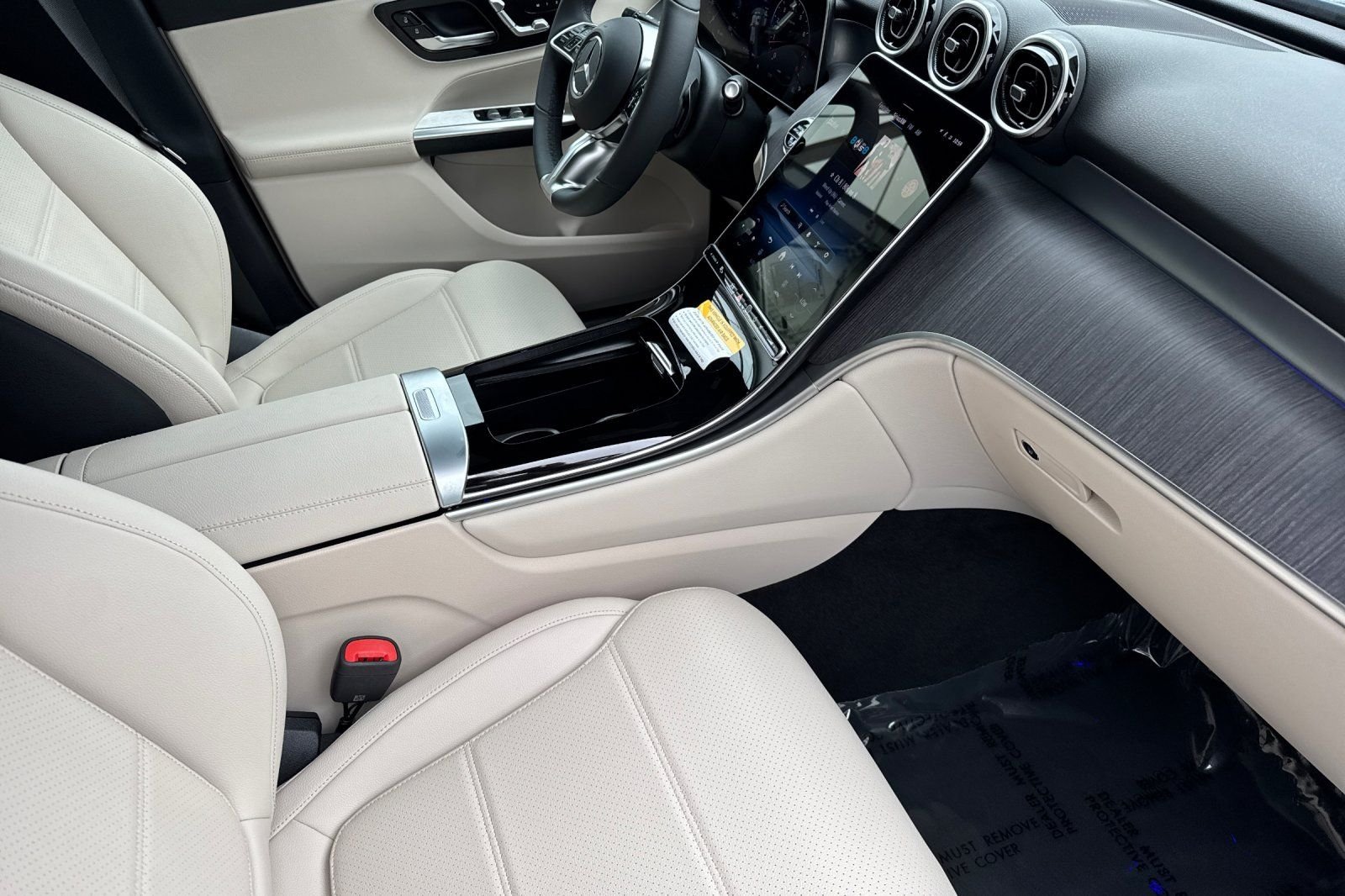 New 2026 Starling Blue Metallic Mercedes-Benz GLC 300 image 17