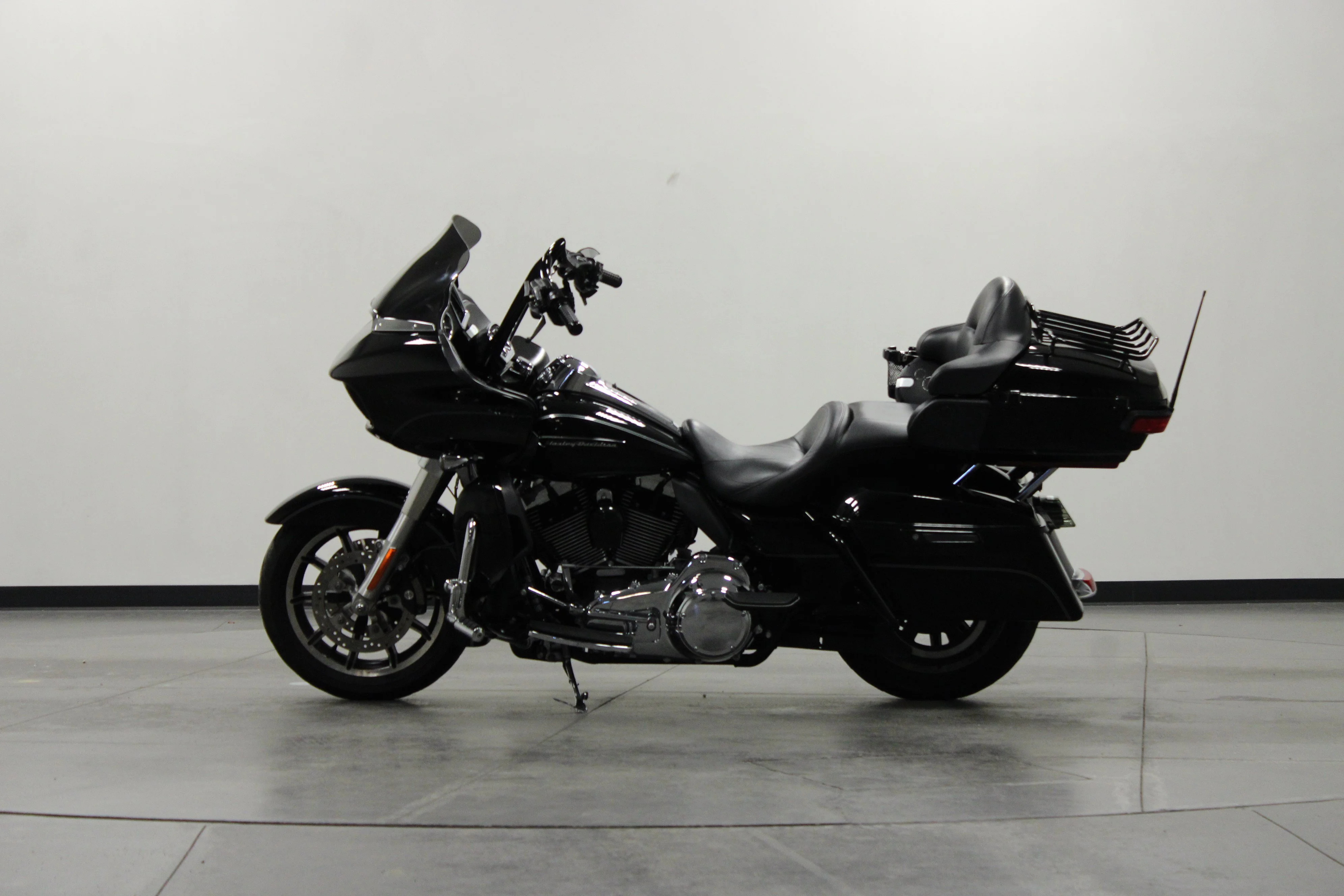 Used 2016 Black Harley-Davidson  image 7