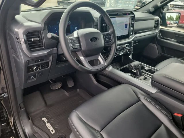 Used 2025 Black Ford XLT image 18