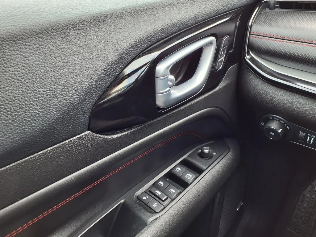 Used 2022 Black Jeep Trailhawk image 18