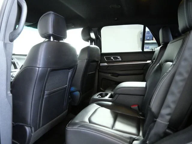 Used 2017 Silver Ford Limited image 14