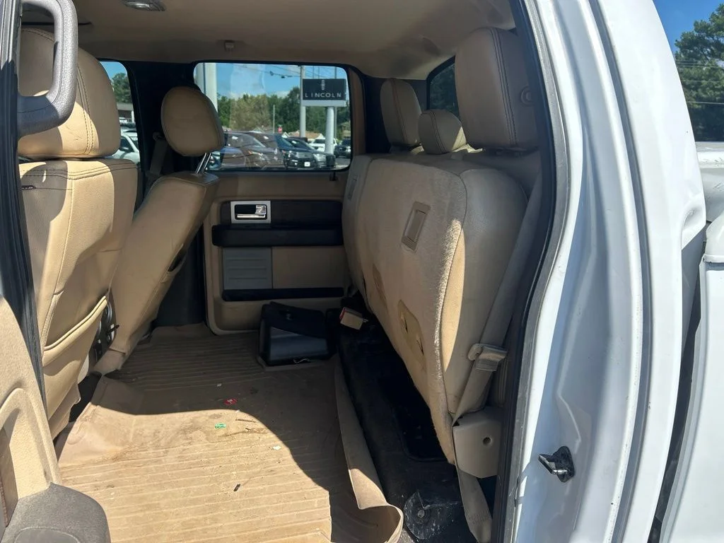 Used 2014 Oxford White Ford Lariat image 11