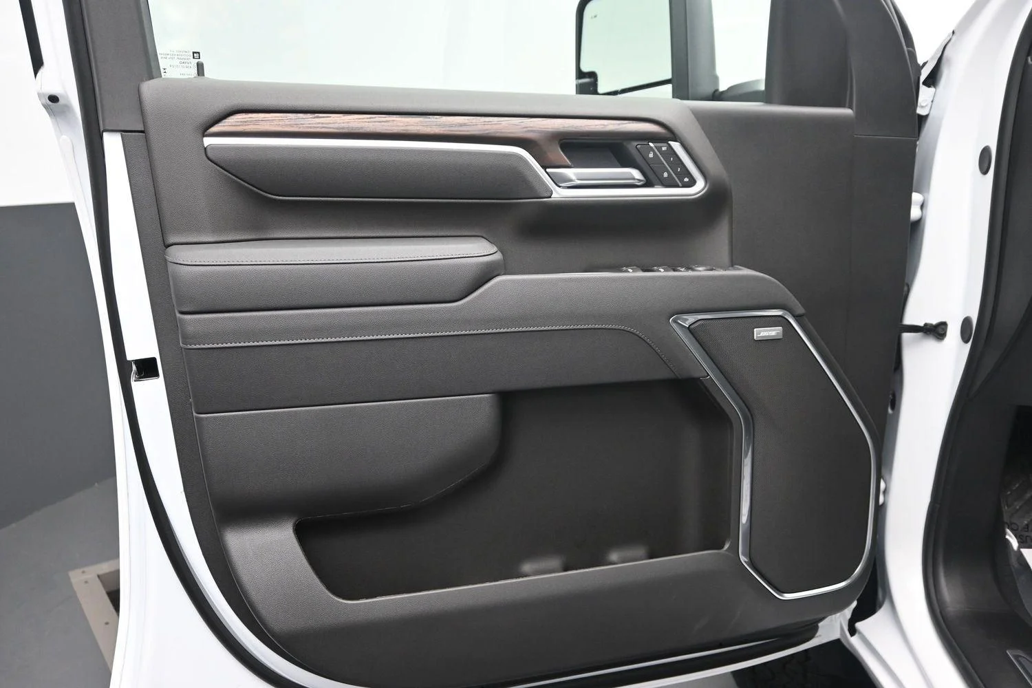 New 2026 Summit White GMC SLT image 24