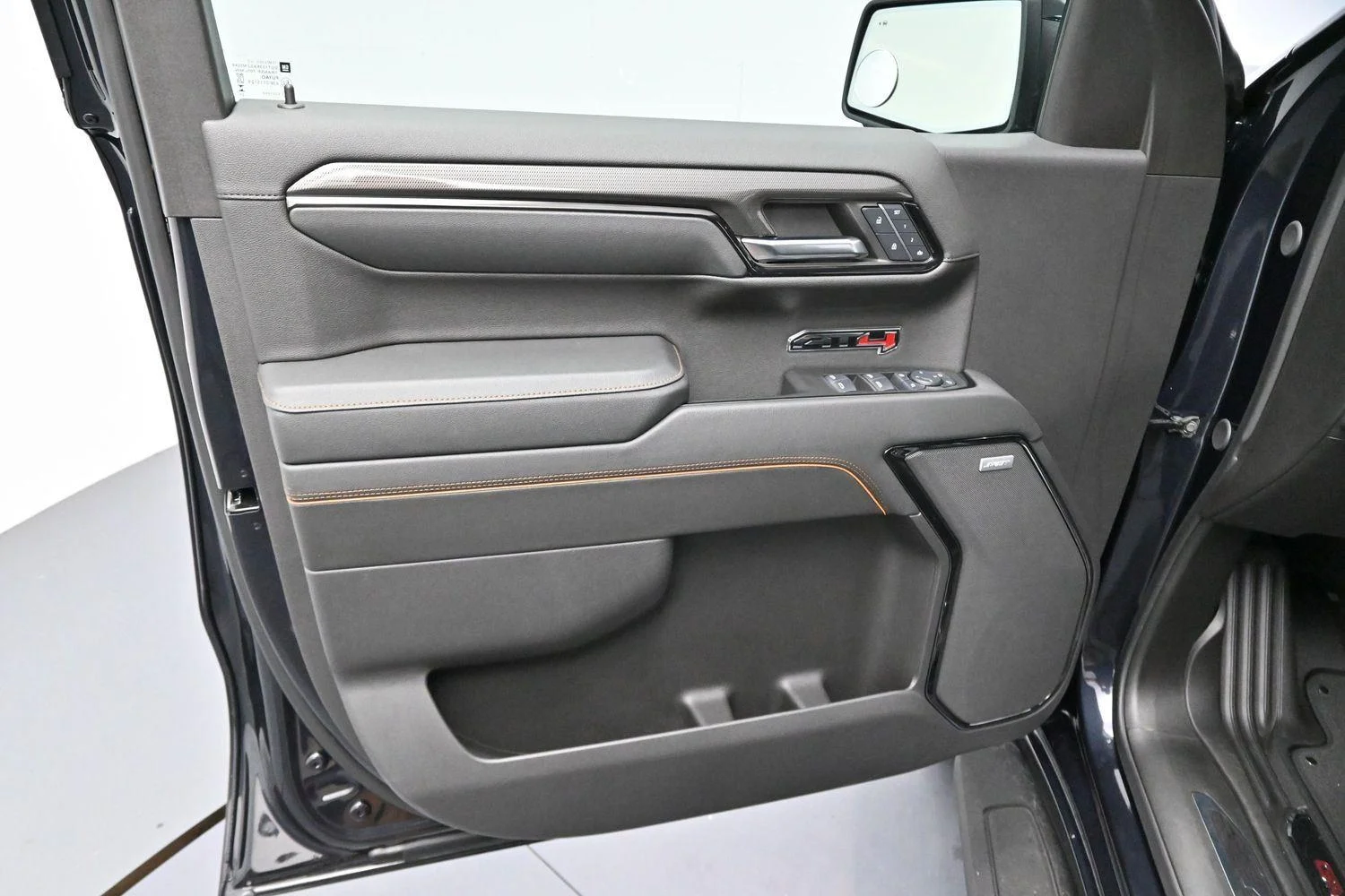 Used 2024 Titanium Rush Metallic GMC AT4 image 9