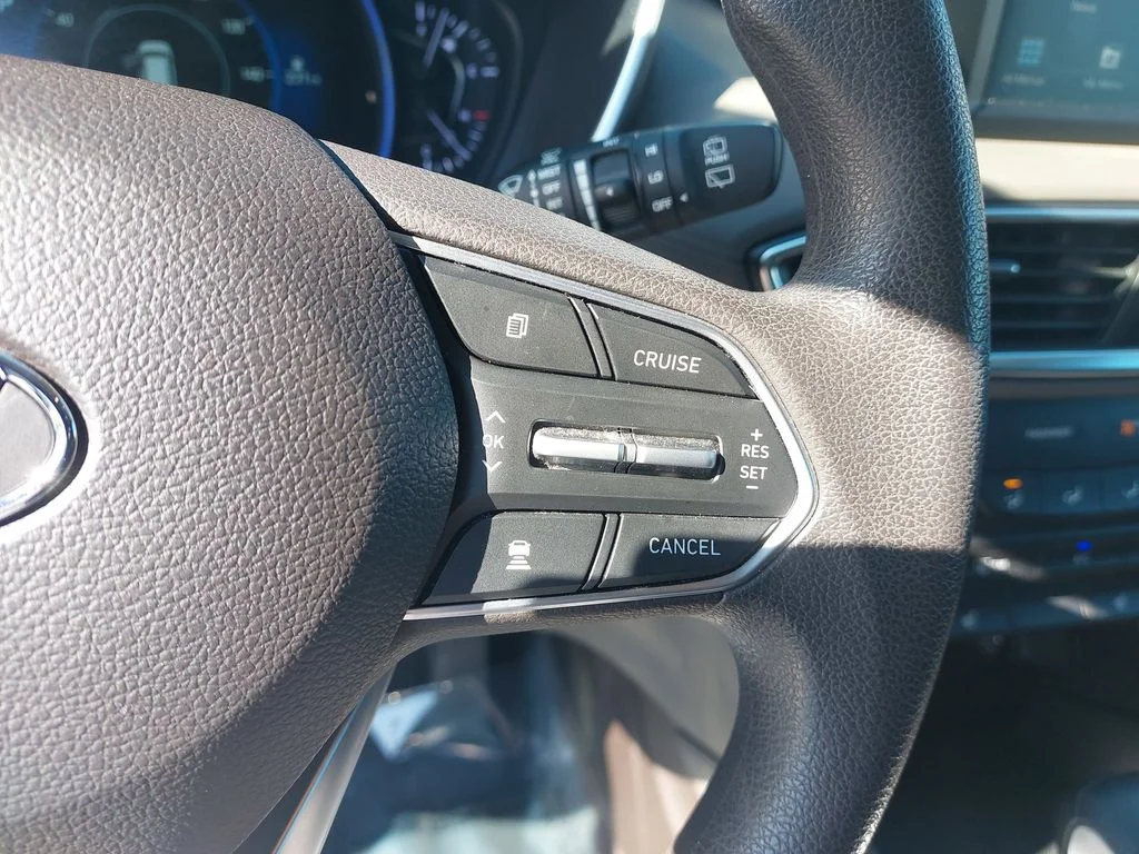 Used 2020 Silver Hyundai SEL image 17