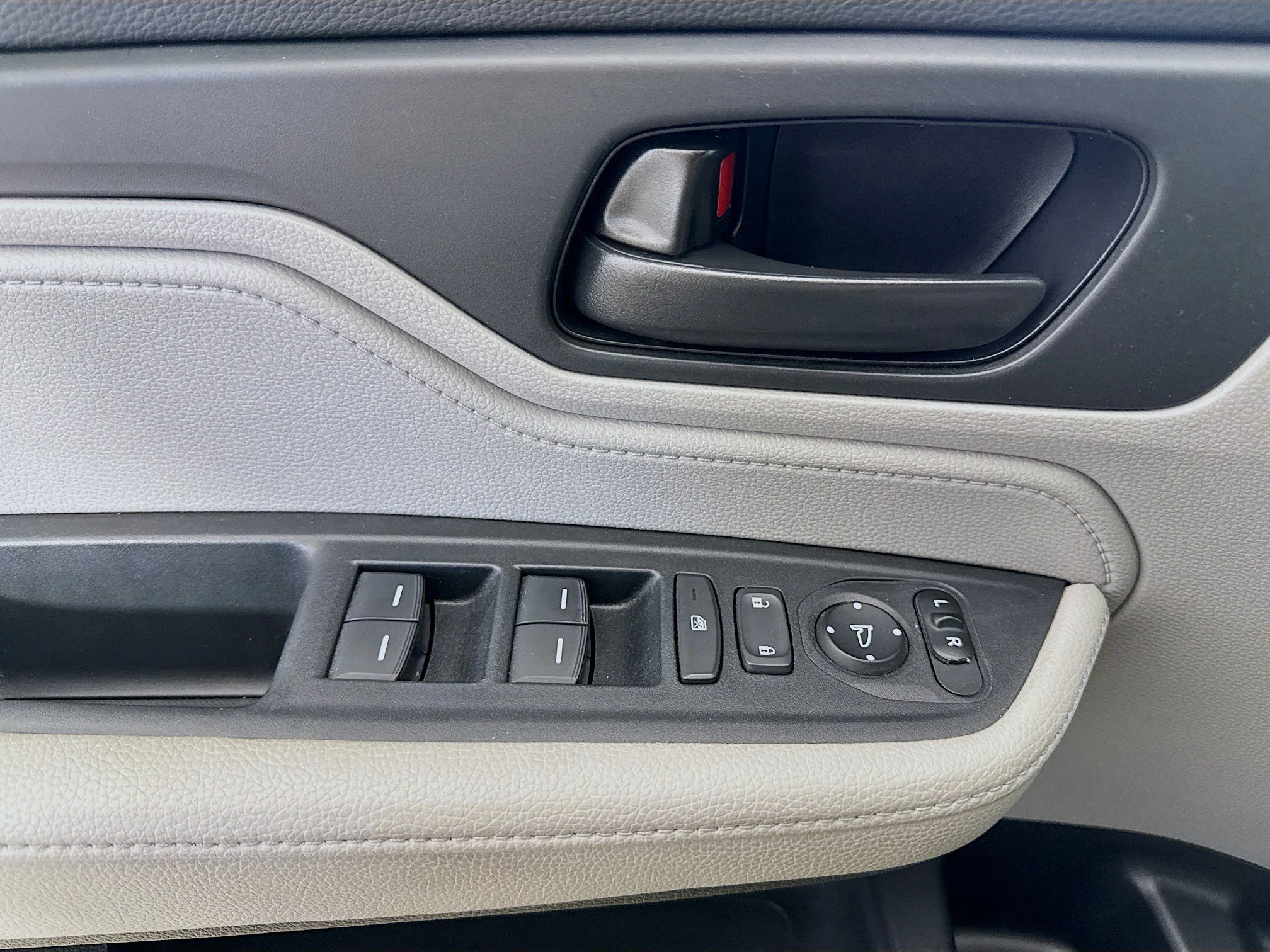Used 2023 Gray Honda EX image 19