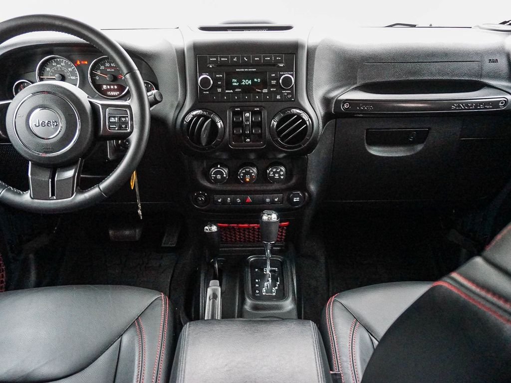 Used 2018 Black Jeep Unlimited Rubicon image 15