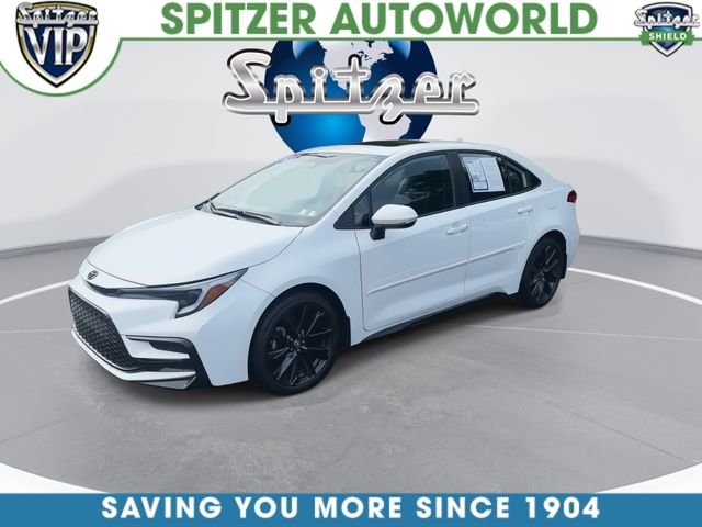 Used 2025 White Toyota SE image 5