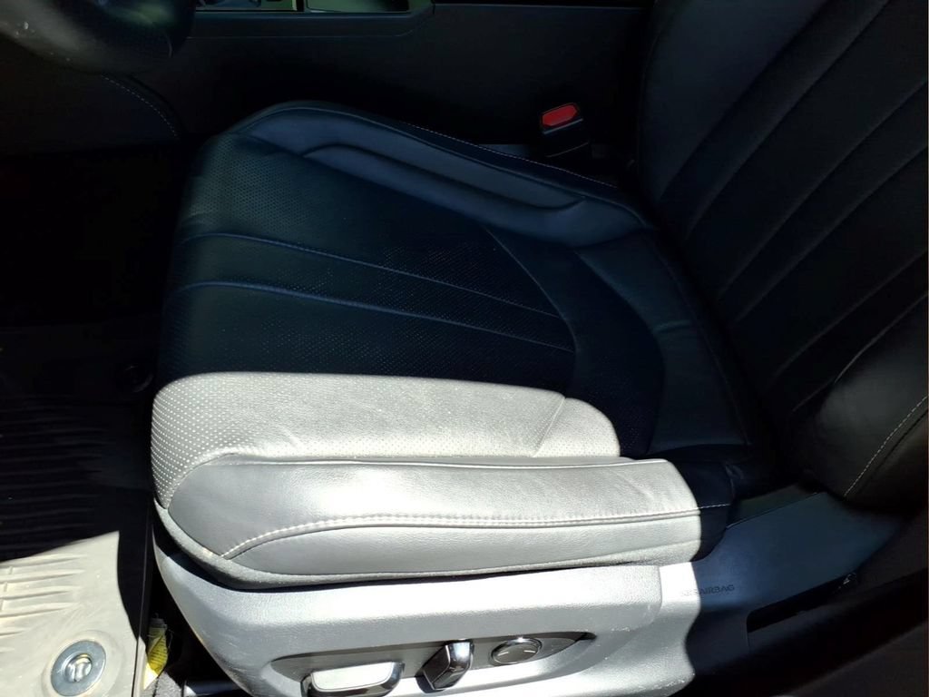 Used 2023 Black Lexus F SPORT Handling image 16