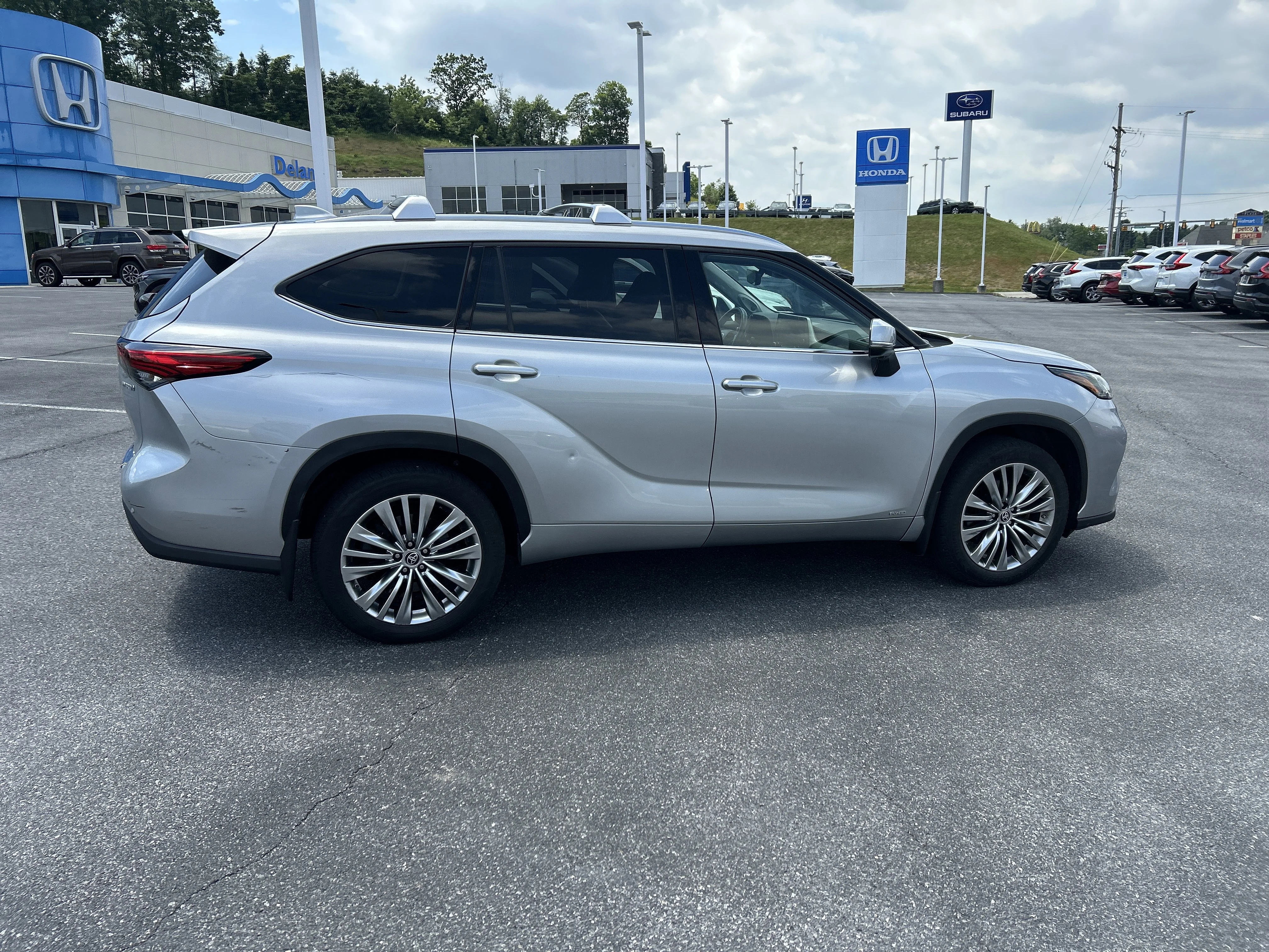Used 2023 Celestial Silver Metallic Toyota Hybrid Platinum image 3