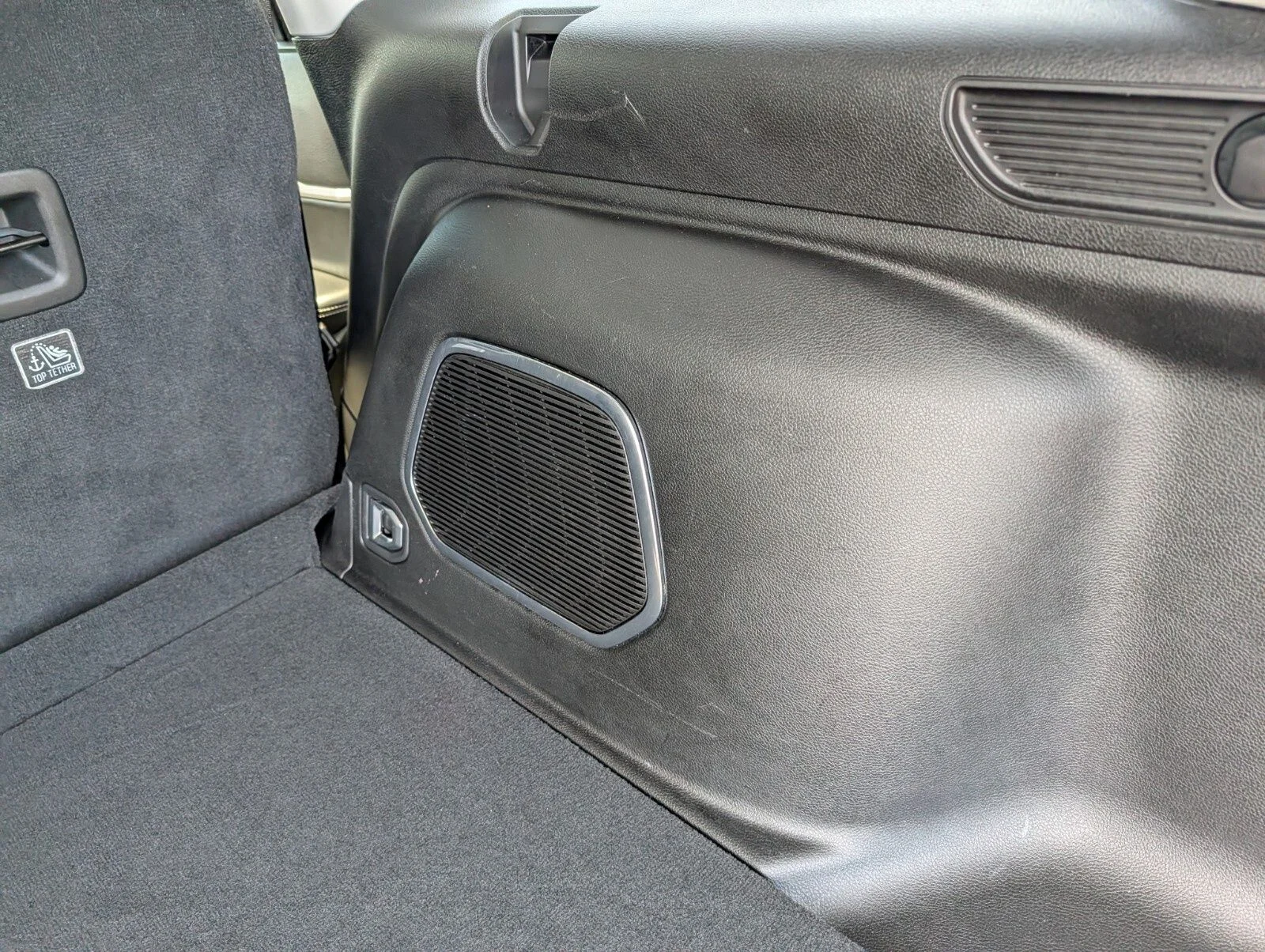 Used 2022 White Jeep 4xe image 26