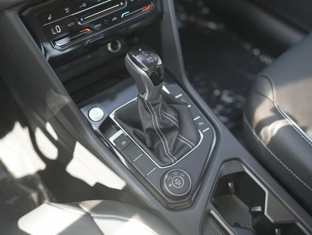 2025 Volkswagen Taos SEL - Photo 14