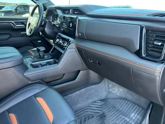 Used 2025 Onyx Black GMC AT4 image 23