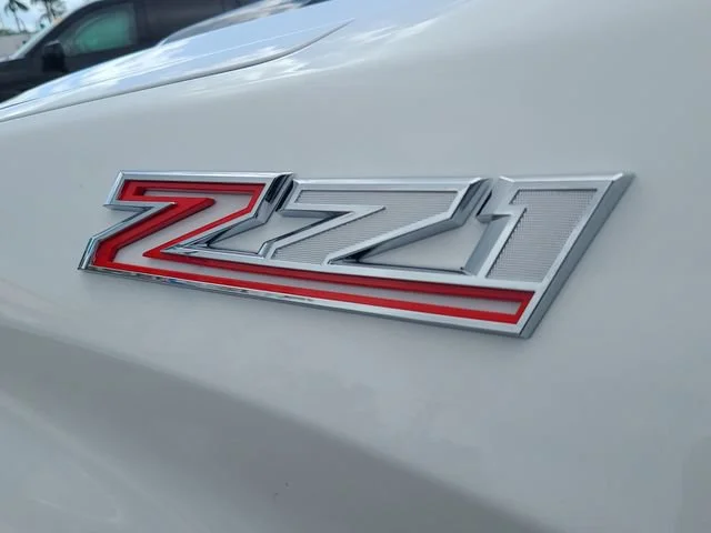 New 2026 Summit White Chevrolet LT Trail Boss image 7