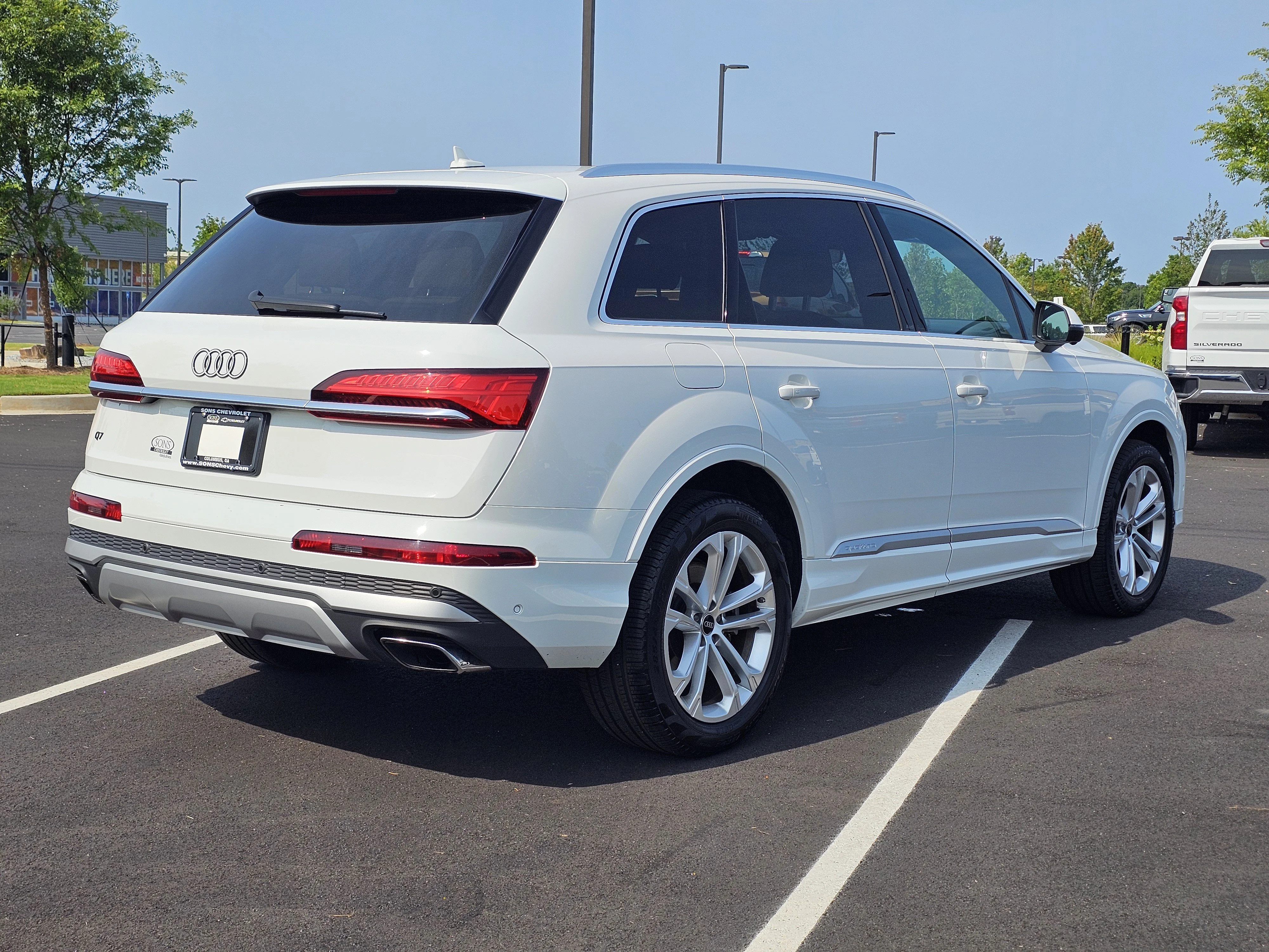 Used 2025 Gray Audi Premium Plus 55 TFSI quattro Tiptronic image 9