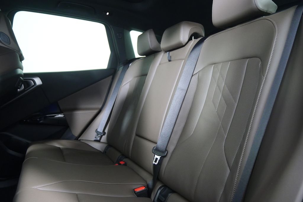 Used 2026 Brooklyn Grey Metallic BMW 30 xDrive image 16