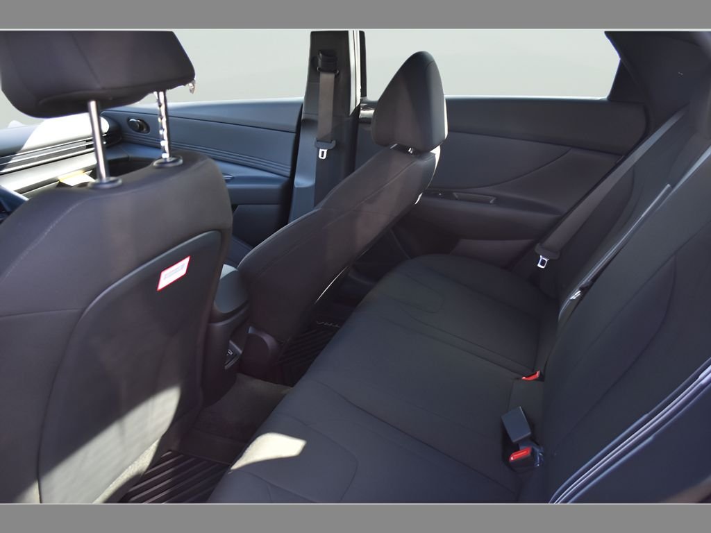 2026 Hyundai Elantra SEL Sport - Photo 10