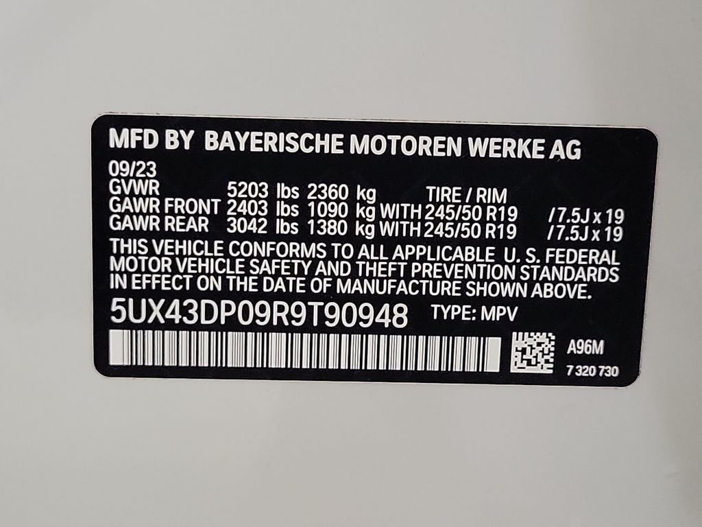 Certified Used 2024 Mineral White Metallic BMW sDrive30i image 34