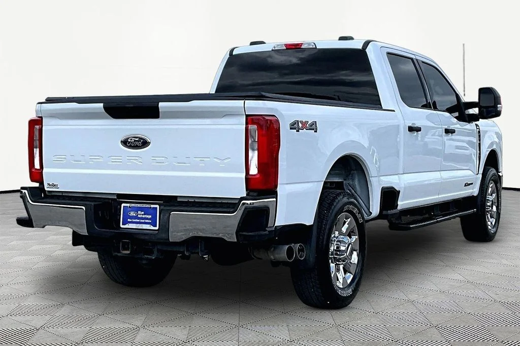 Certified 2024 Ford F-350 Super Duty XLT with VIN 1FT8W3BT2RED59117 for sale in Kansas City