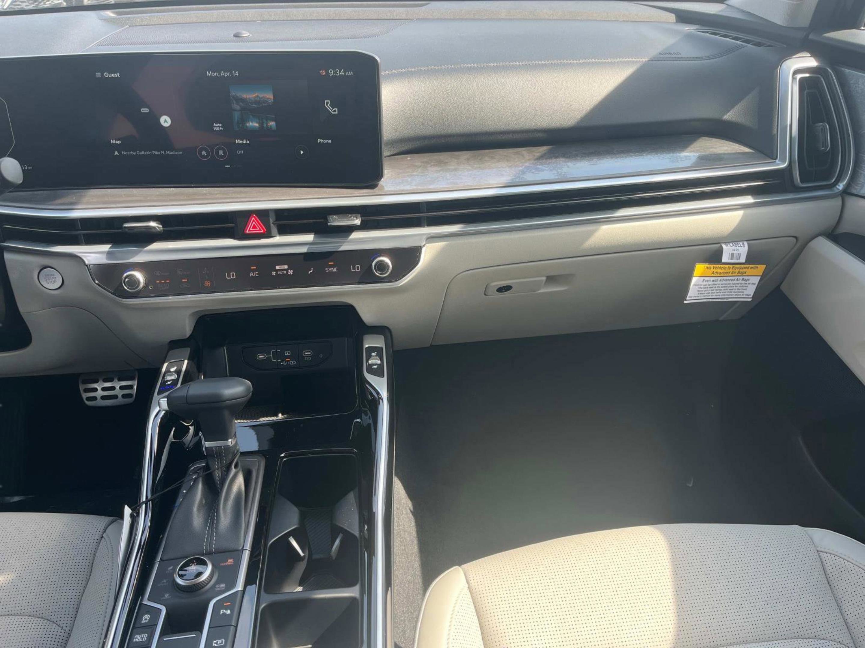 2025 Kia Sorento X-Line SX - Photo 14
