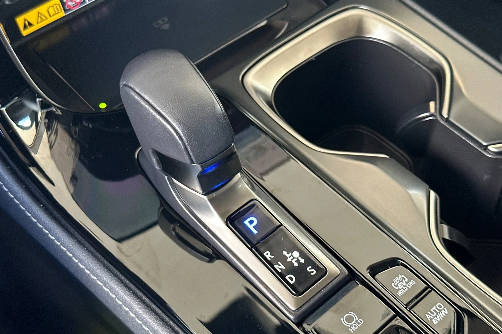 Certified Used 2025 SONIC TITANIUM Lexus 450h+ Luxury image 18