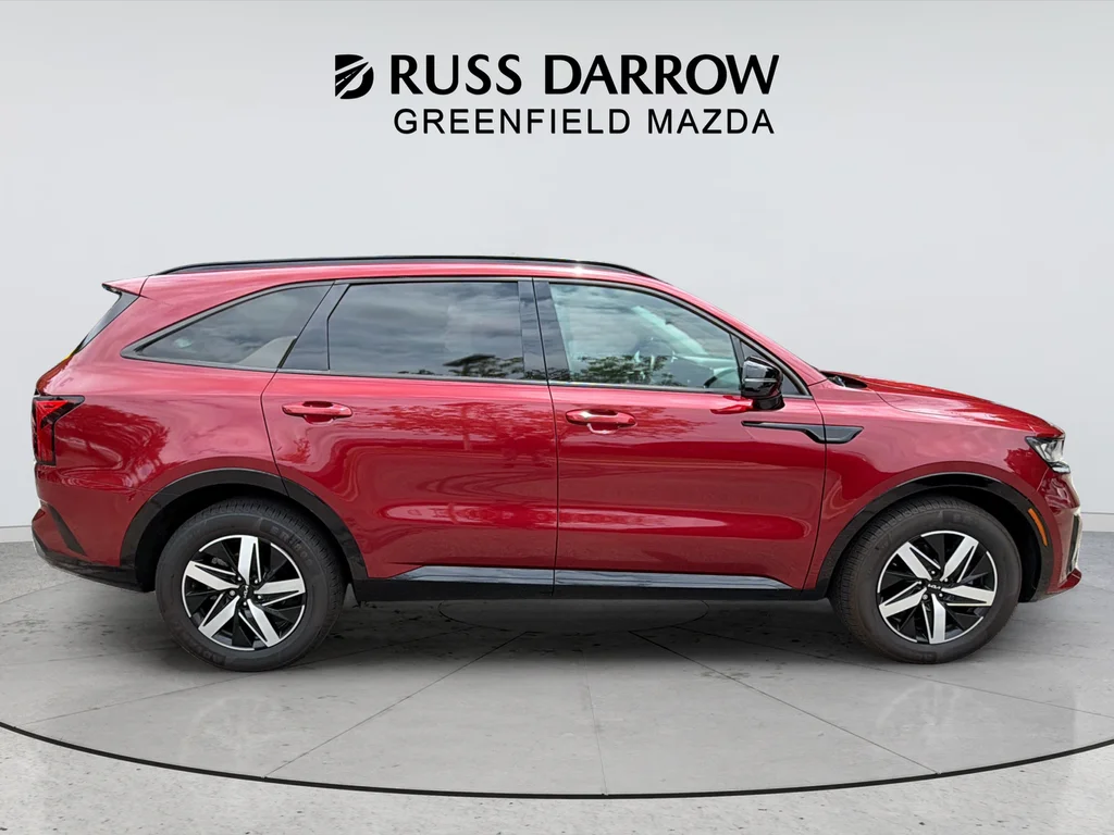 Used 2023 Red Kia S image 7