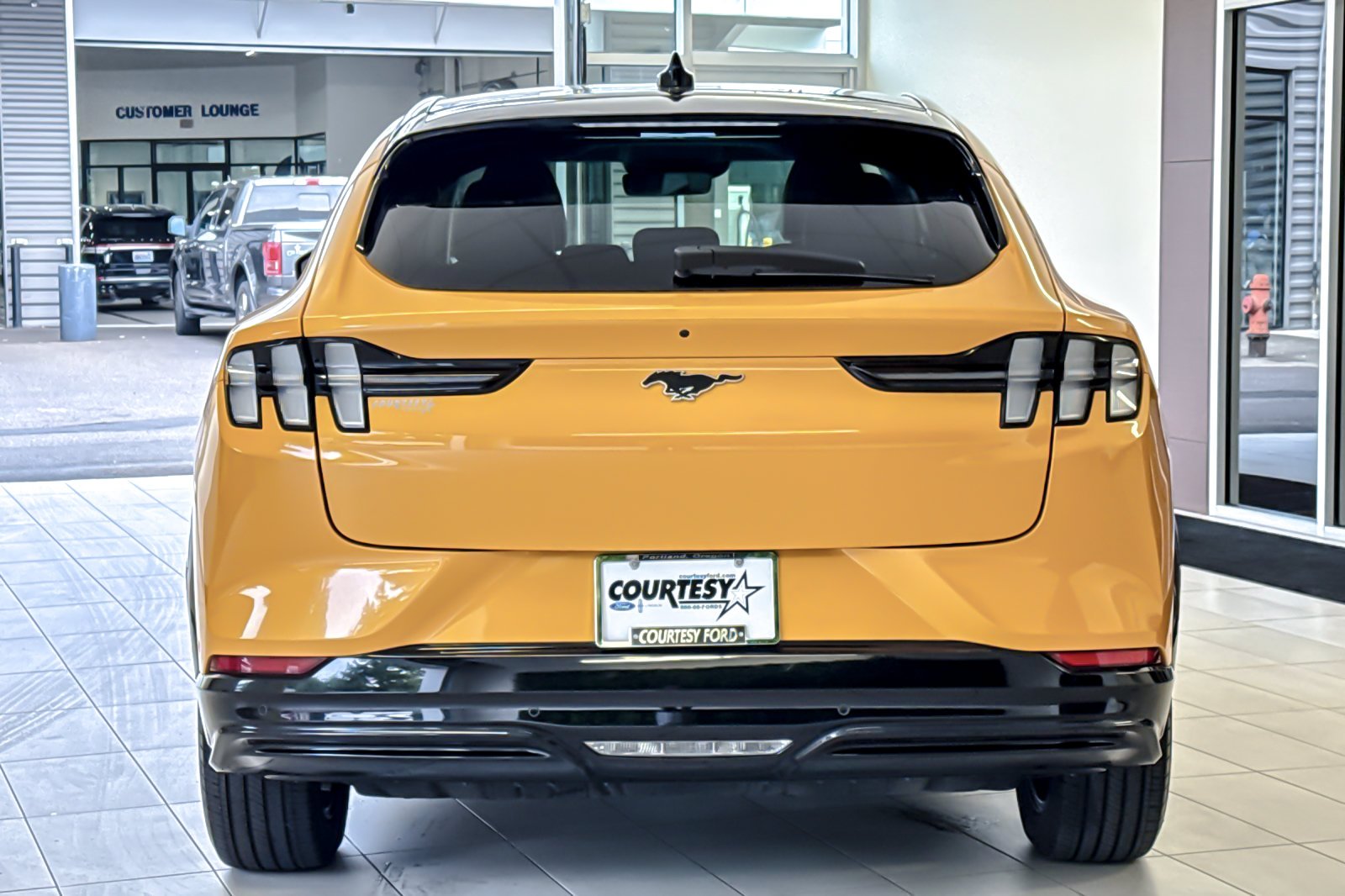 Certified Used 2023 Cyber Orange Metallic Tricoat Ford Premium image 5