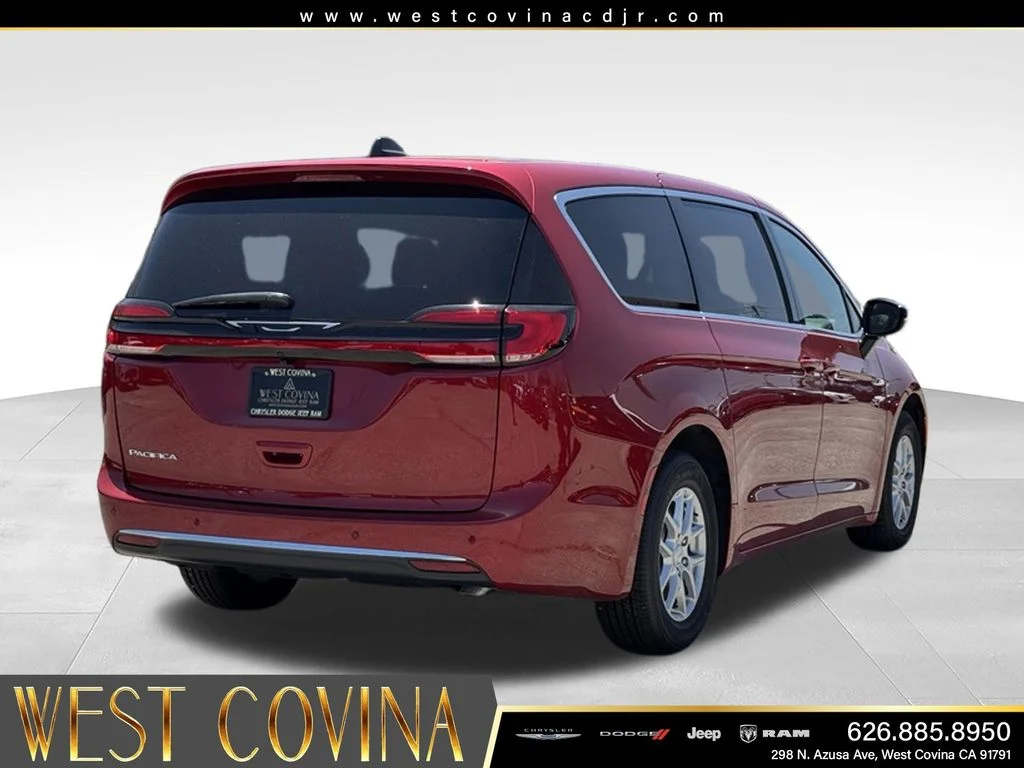 New 2027 Red Hot Pearl-Coat Exterior Paint Chrysler Select image 8