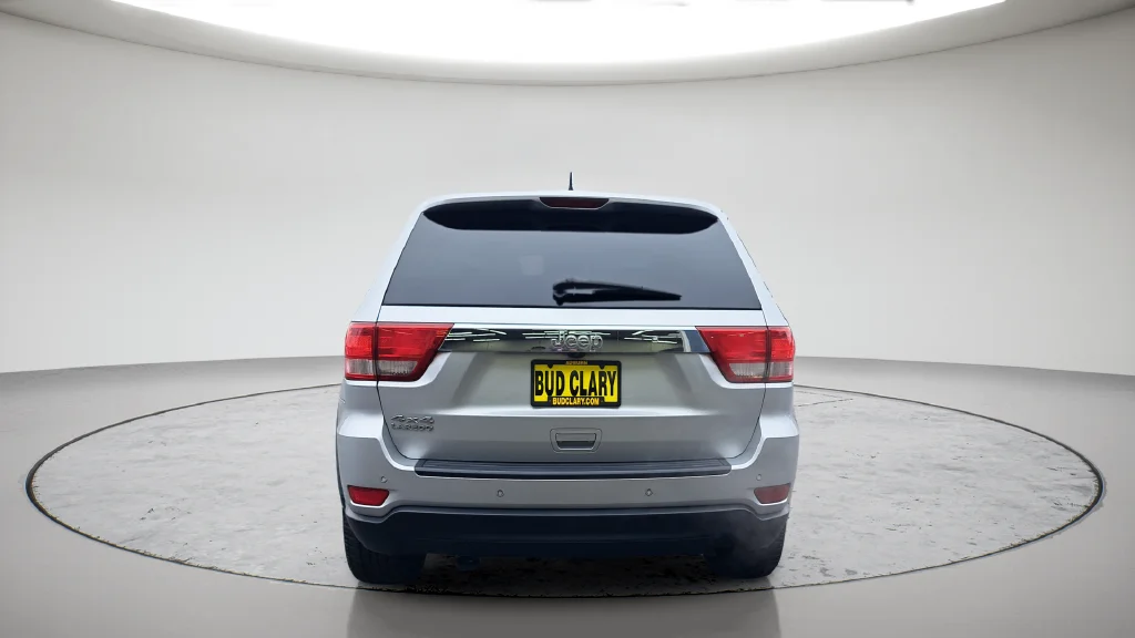 Used 2011 Silver Jeep Laredo image 6