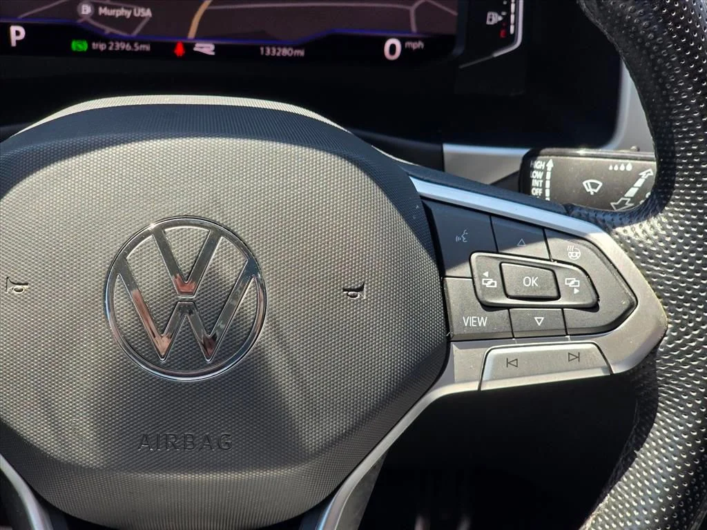 Used 2022 Gray Volkswagen 3.6L V6 SEL Premium R-Line image 18