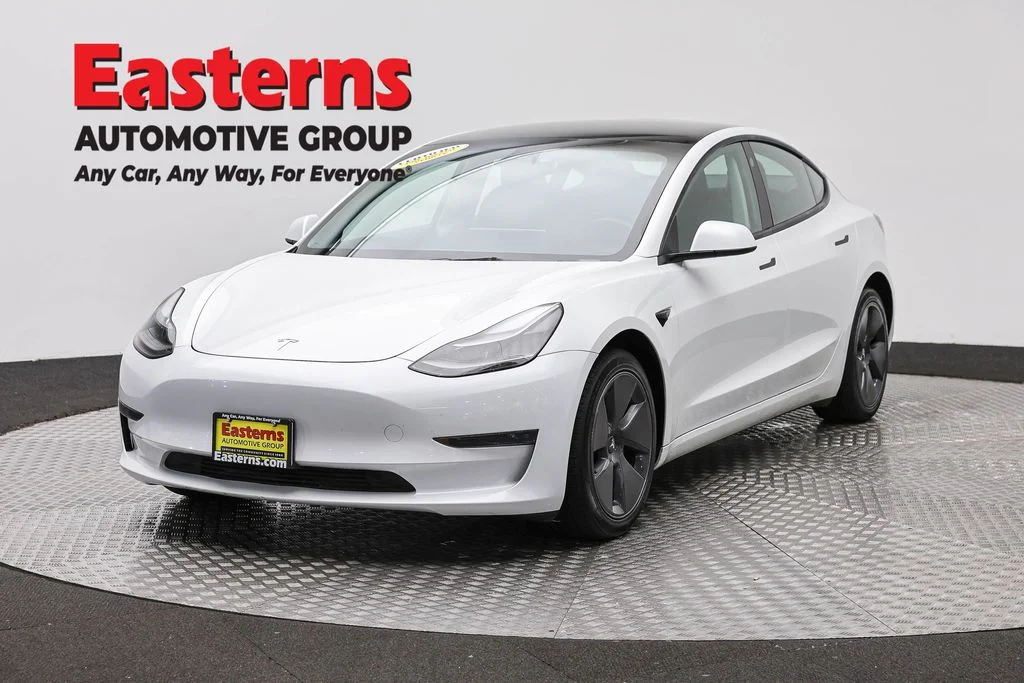 Used 2023 White Tesla Base image 1