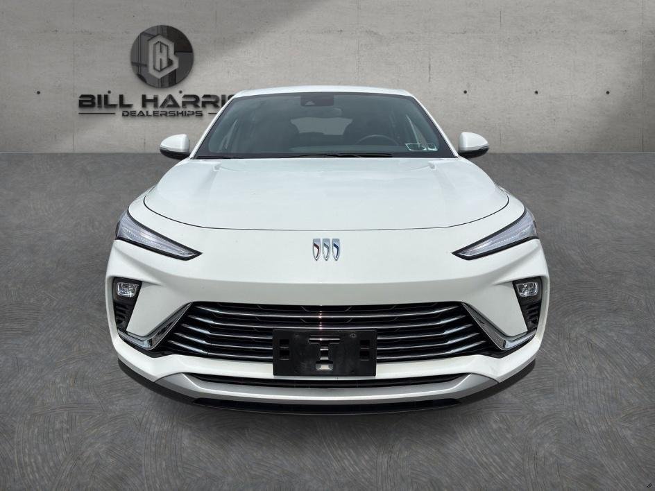 Used 2024 White Buick Preferred image 6