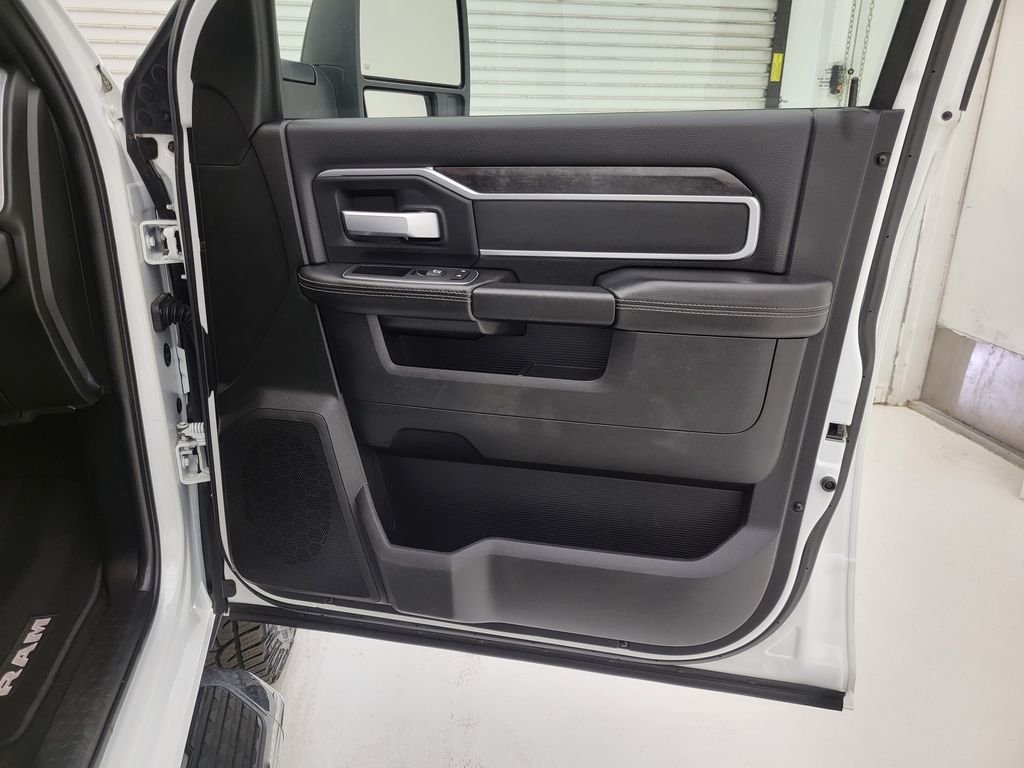 Used 2024 White Ram Big Horn image 37