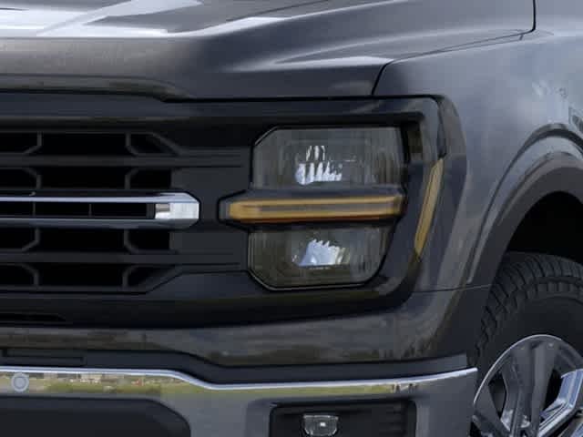 New 2026 Agate Black Metallic Ford XLT image 18