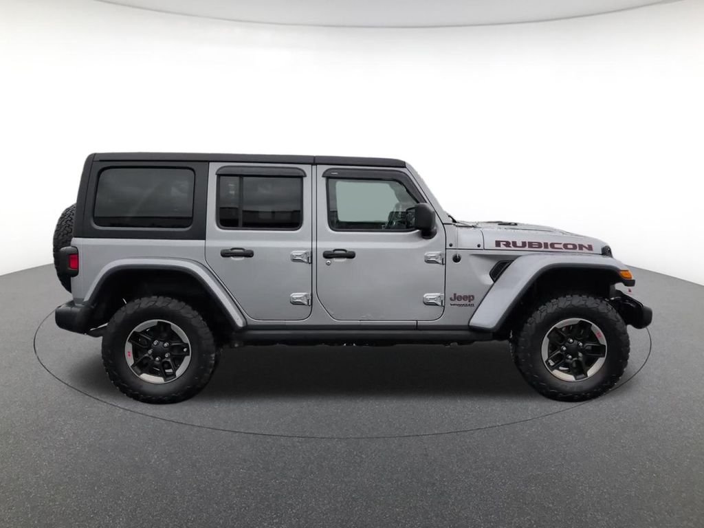 Certified Used 2018 Silver Jeep Unlimited Rubicon image 7
