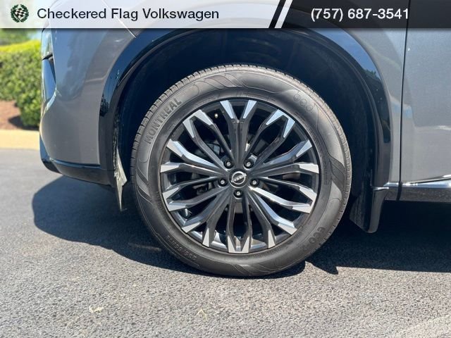 Used 2024 Gun Metallic Nissan Platinum image 5