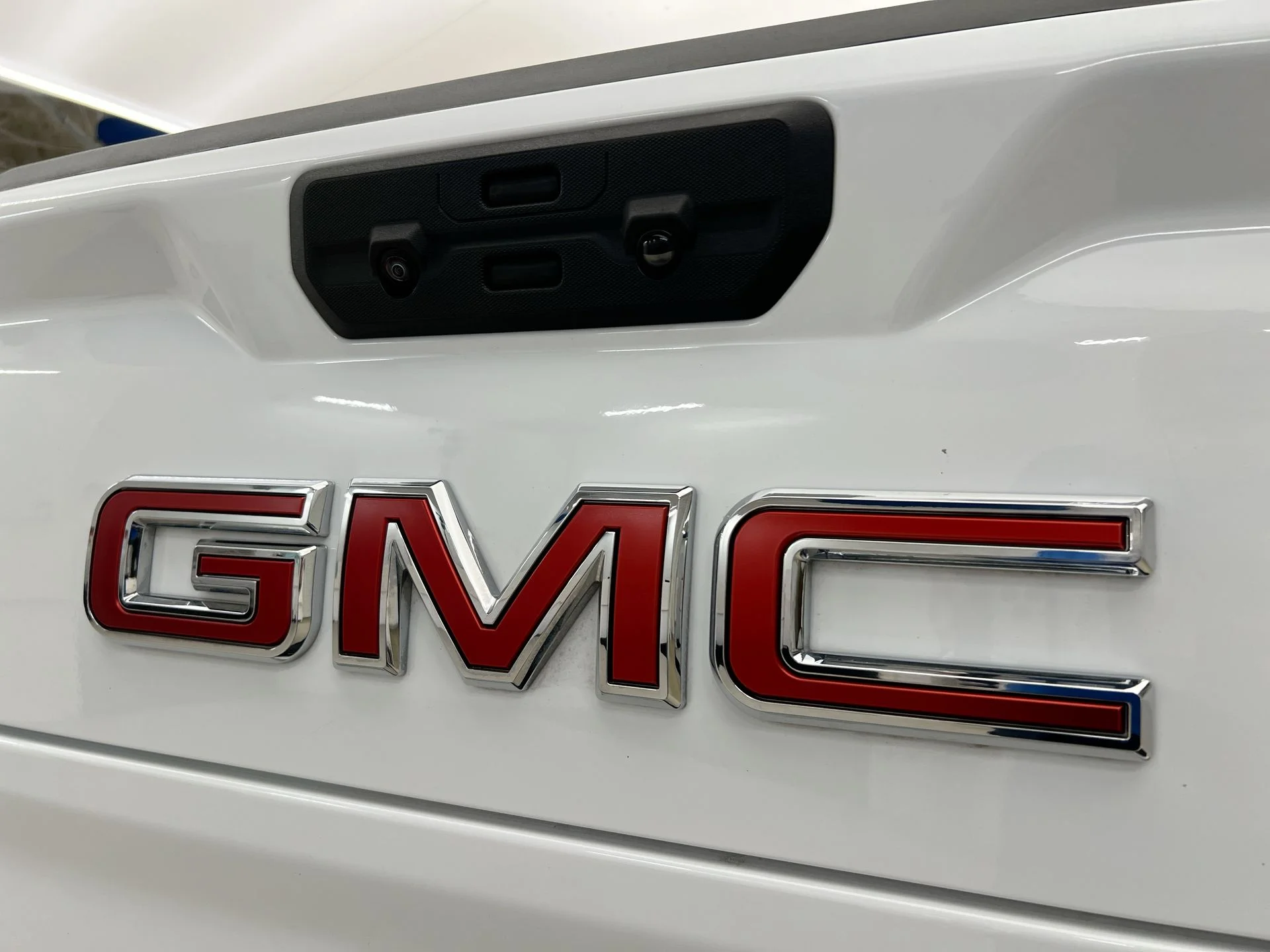 Certified Used 2025 White GMC SLT image 40